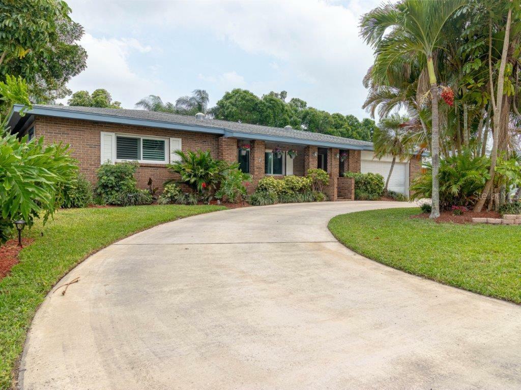 Property Photo:  4201 Overlook Drive NE  FL 33703 