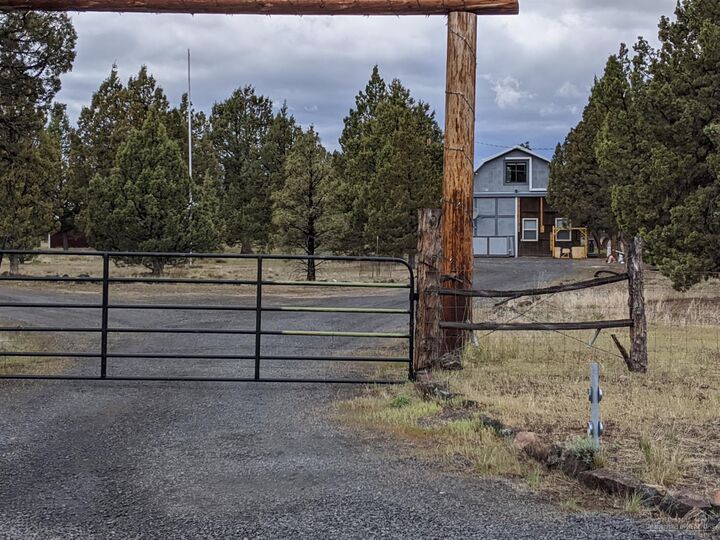 15947 SE Pecos Road  Prineville OR 97754 photo