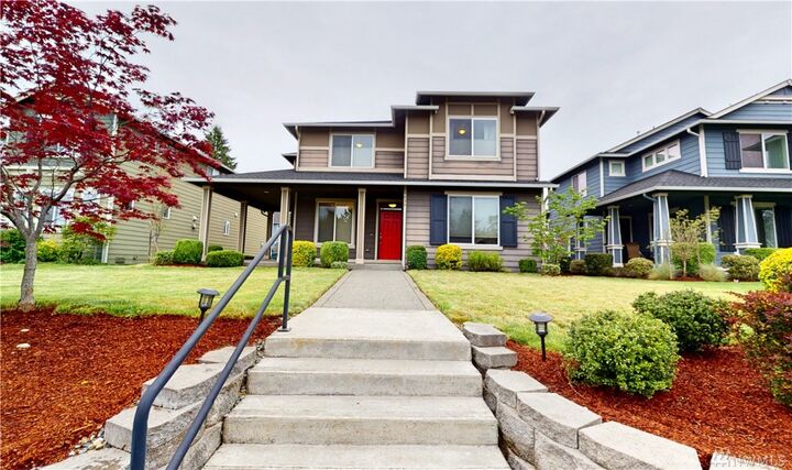Property Photo:  9428 S 235th Place  WA 98031