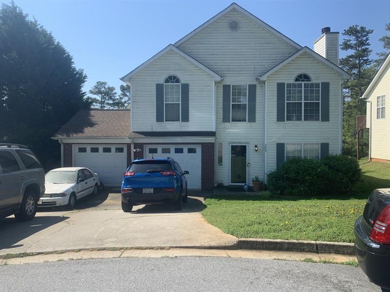 Property Photo: 2853 Heather Ridge Lane 30236