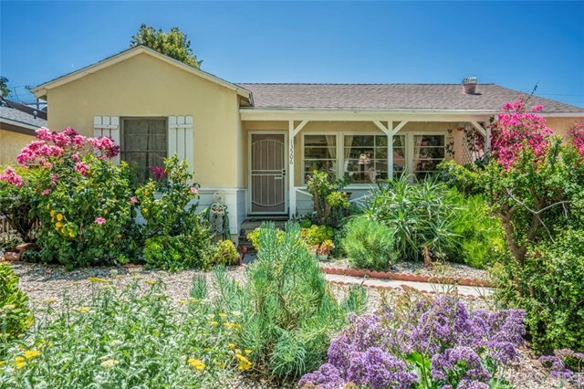 Property Photo: 13506 Gilmore Street CA 91401