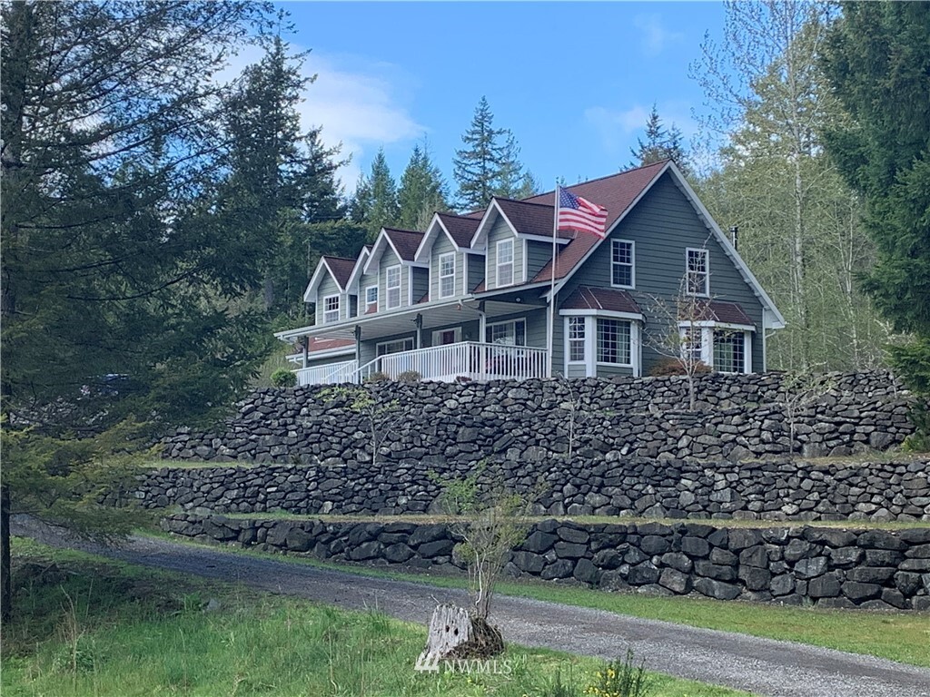 Property Photo: 1700 Toonerville Drive NE WA 98528