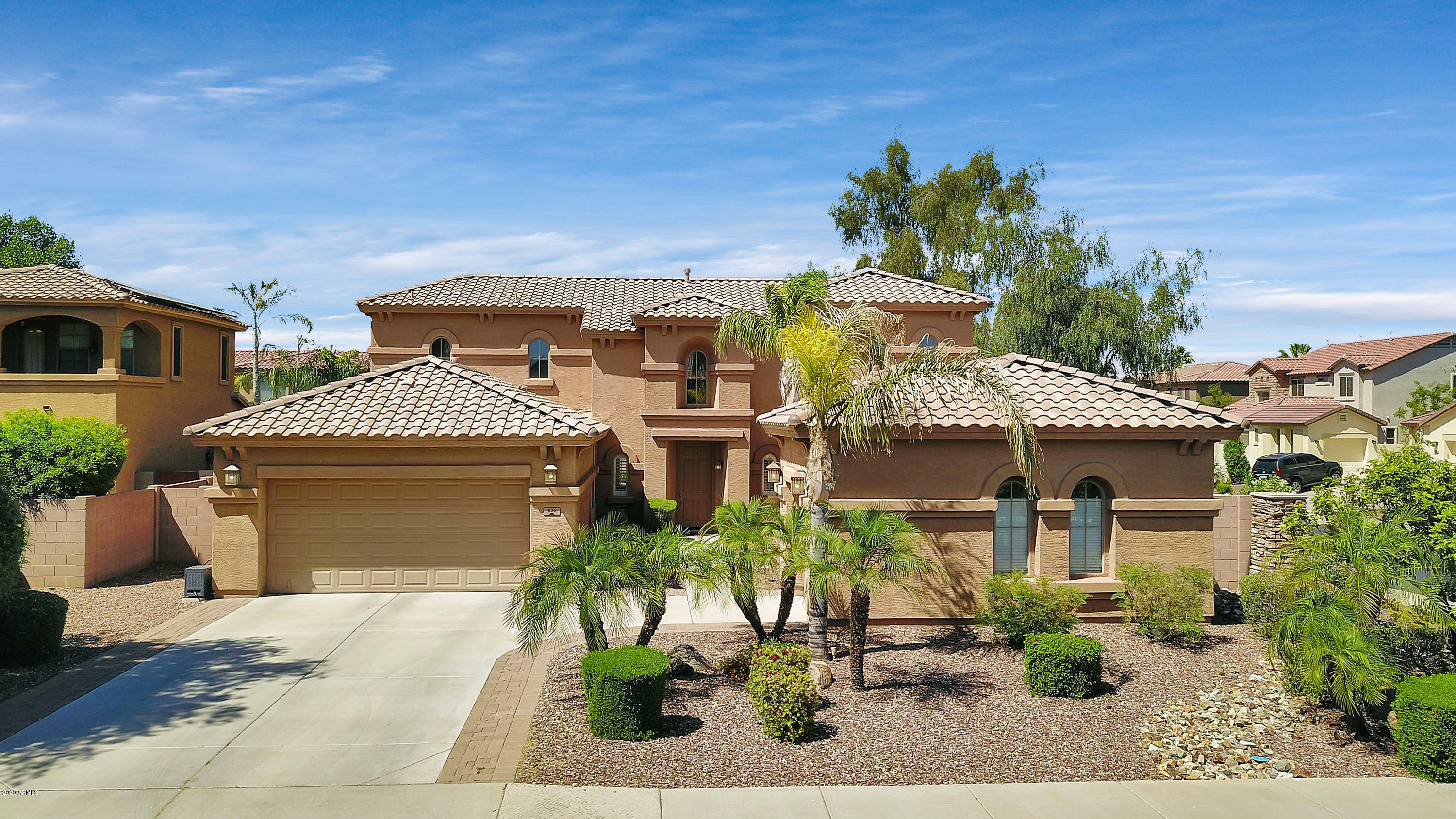 Property Photo:  826 W Glenmere Drive  AZ 85225 