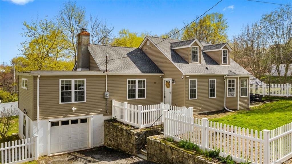 Property Photo:  30 Mayfair Lane  NY 10541 