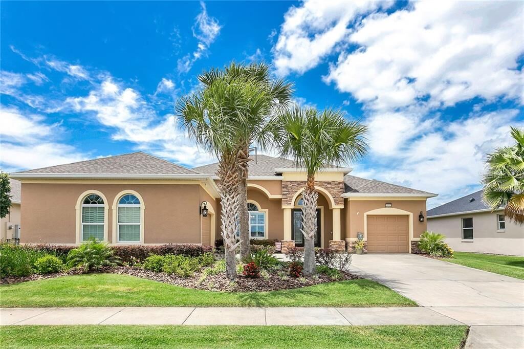 Property Photo:  8805 Bridgeport Bay Circle  FL 32757 