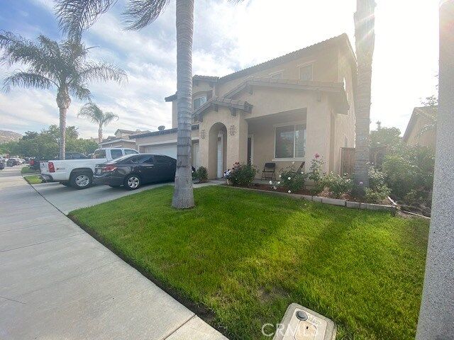 Property Photo: 16081 Via Ultimo CA 92551