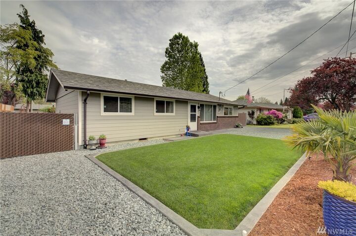 Property Photo:  1325  12th Avenue SE  WA 98372