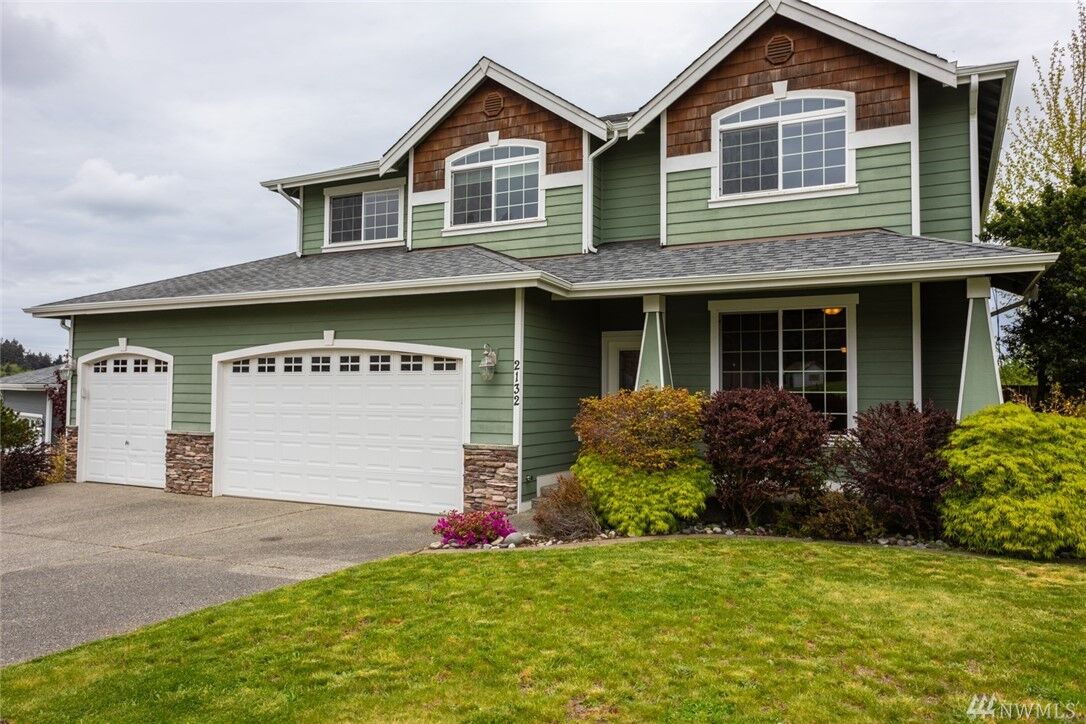 Property Photo: 2132 NW 9th Avenue WA 98277