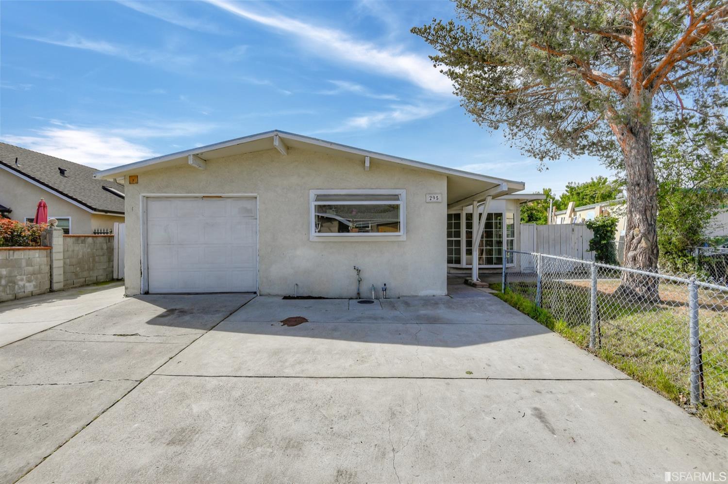 Property Photo: 295 Monmouth Drive CA 95035