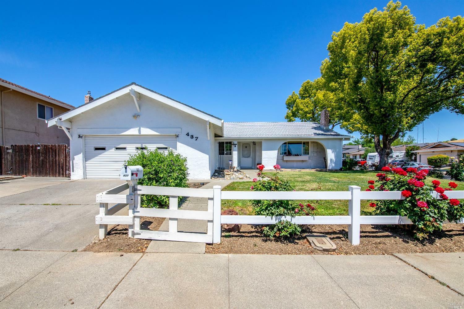 Property Photo:  437 Cordoba Lane  CA 95688 