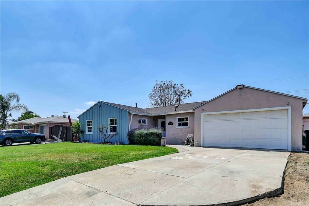 Property Photo:  5515 N Barranca Avenue  CA 91722 