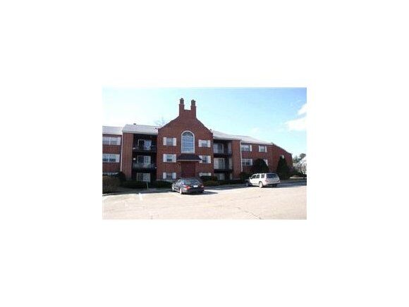 Property Photo: 8-4 Louisburg Sq. 4 NH 03060