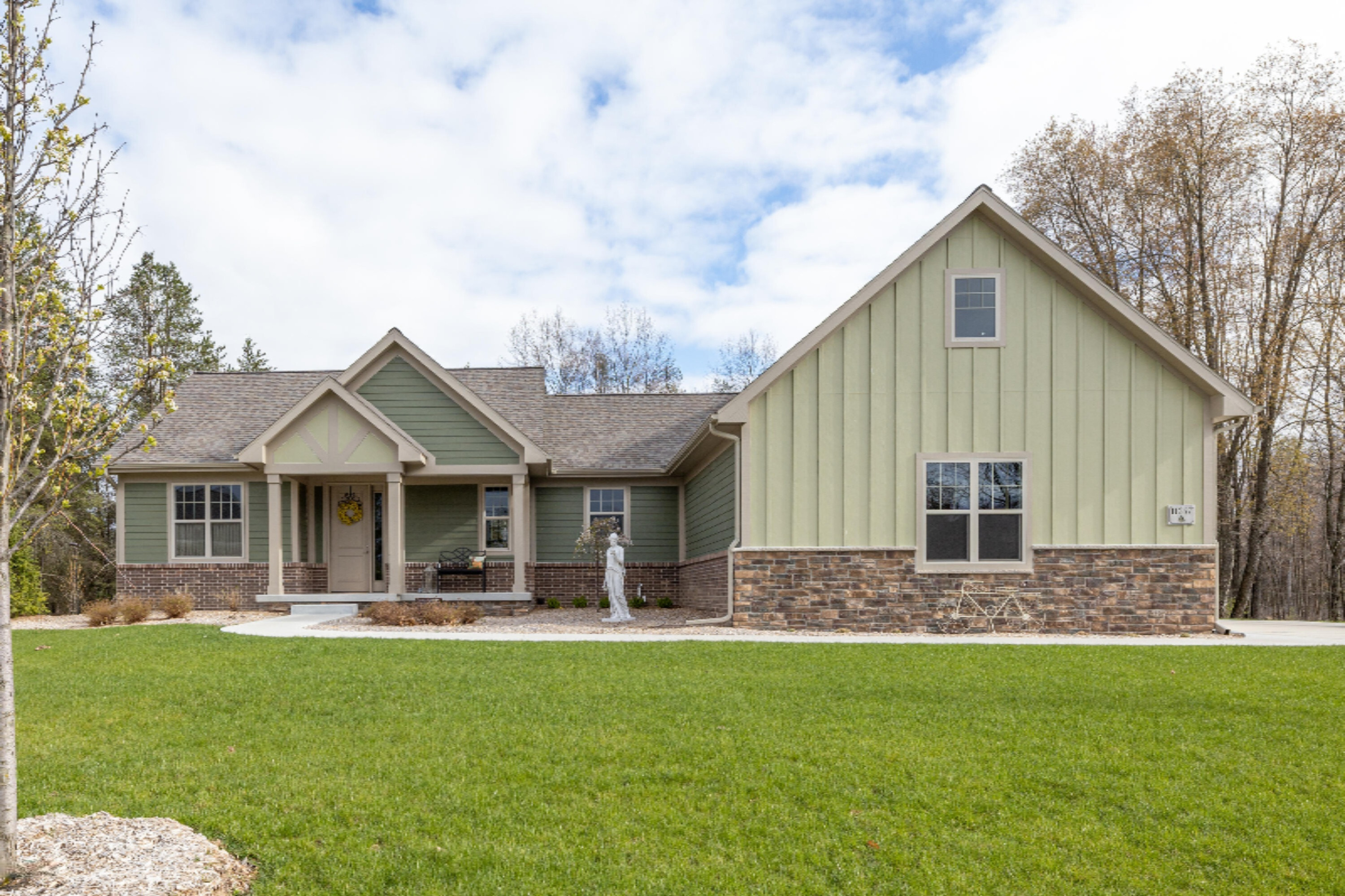 Property Photo: 11357 Hampton Court MI 49346