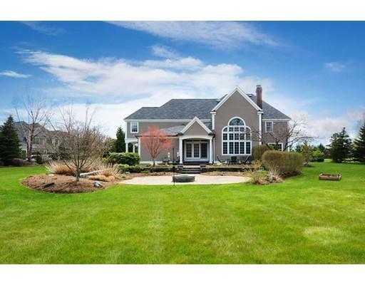 Property Photo: 6 Nipmuc Ln MA 01772
