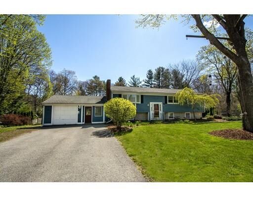 107 Twin Fawn Drive  Hanover Center MA 02339 photo