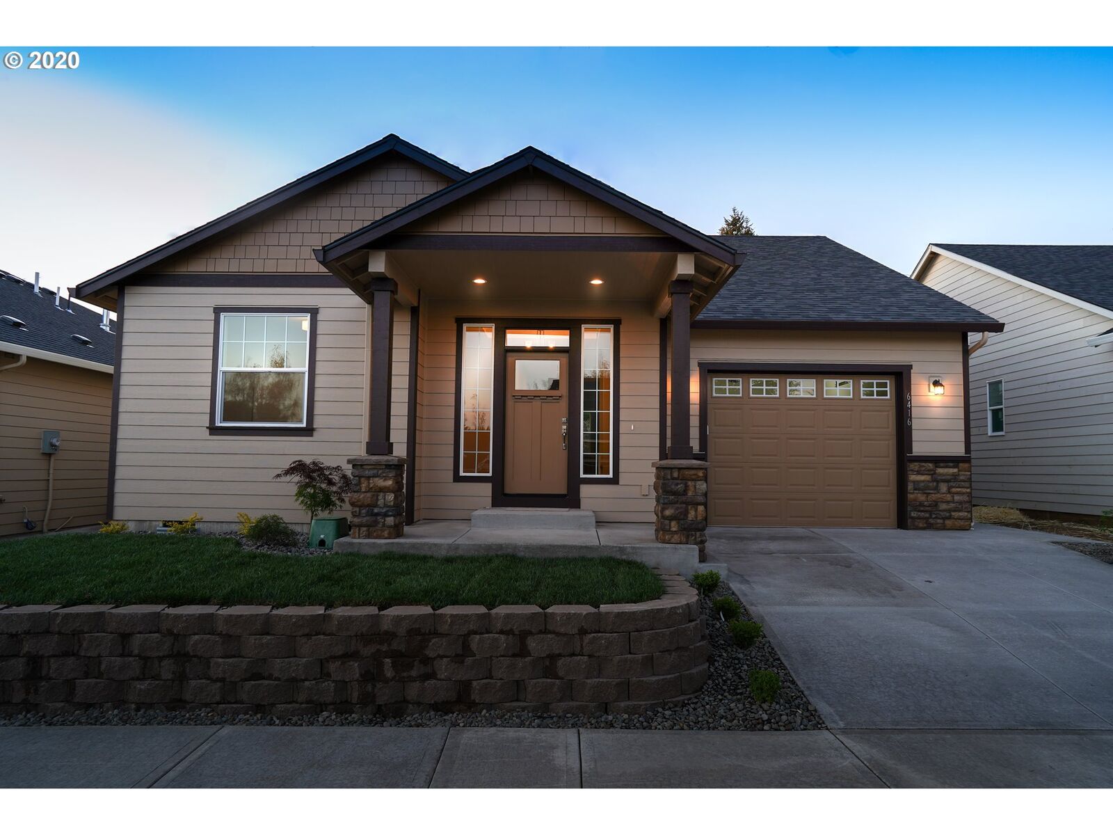 Property Photo:  6416 NE 65th St  WA 98661 