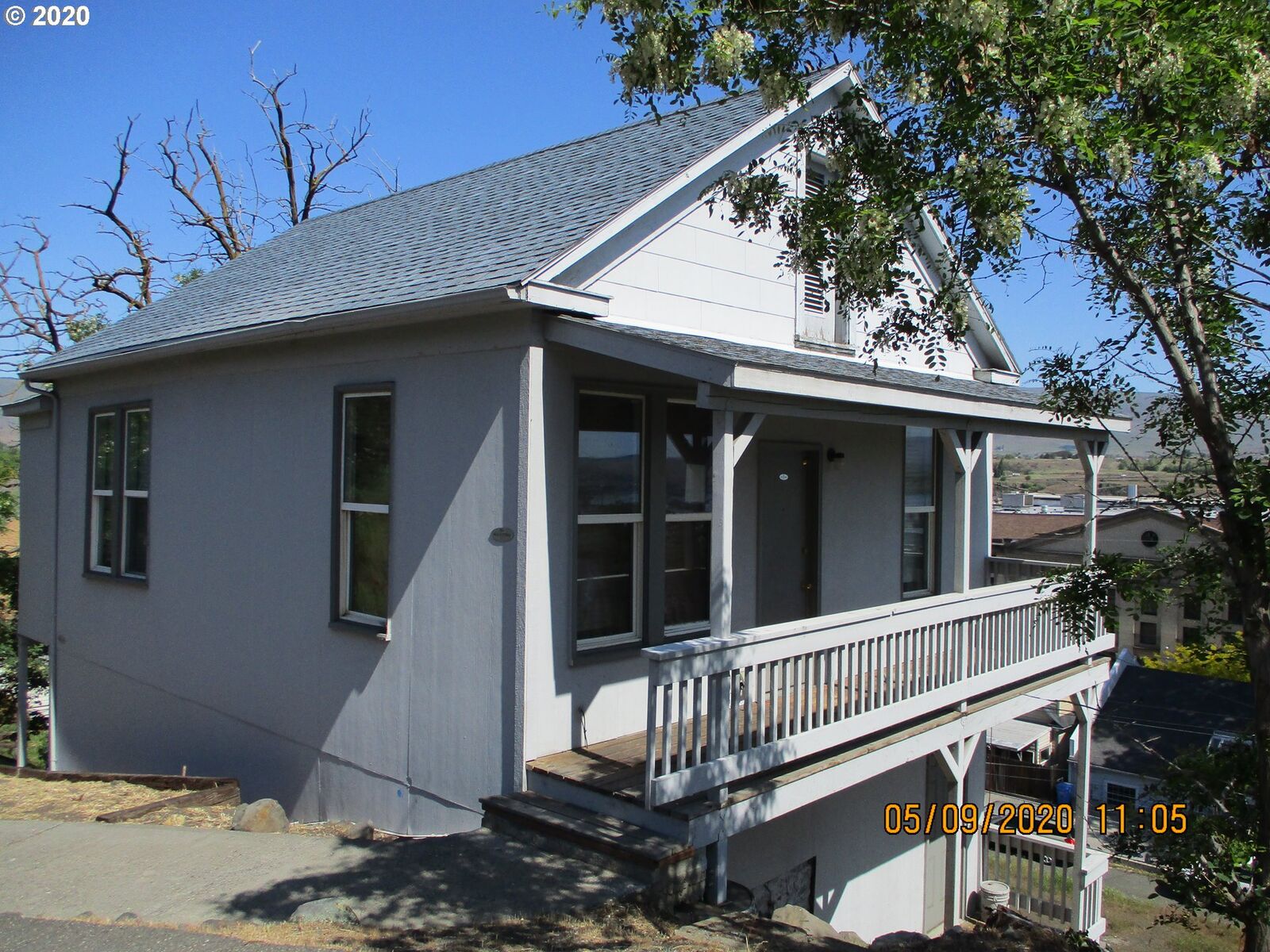 Property Photo:  321 E 5th  OR 97058 