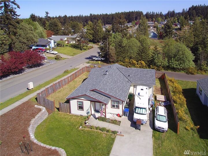 Property Photo:  1401 Pendley Ct  WA 98363 