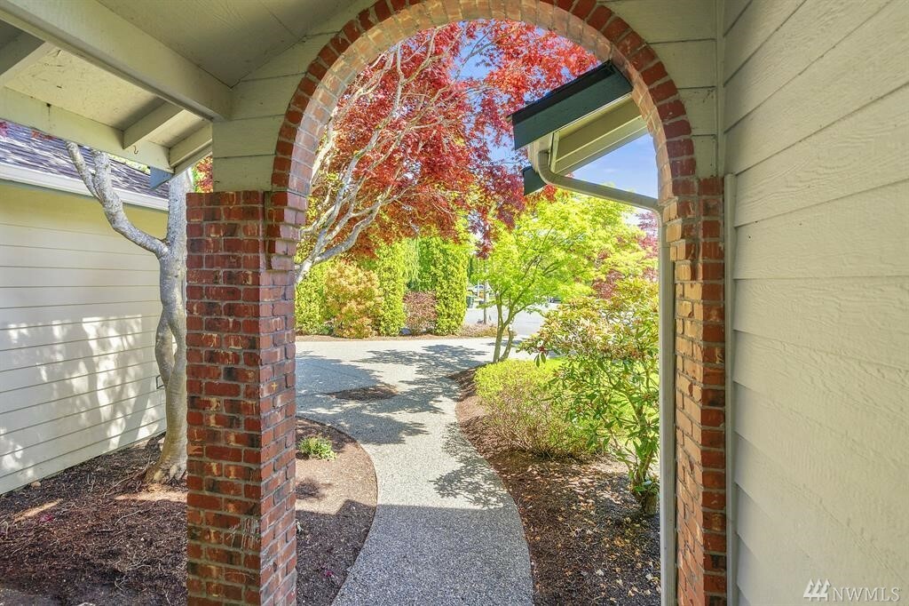 Property Photo: 12903 13th Place NE WA 98258