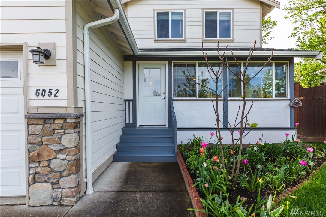 Property Photo: 6052 Captains Way WA 98248