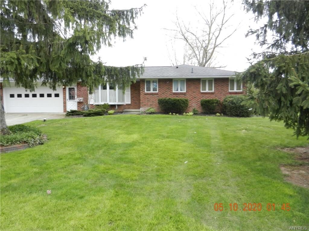 Property Photo:  5650 Southside Drive  NY 14075