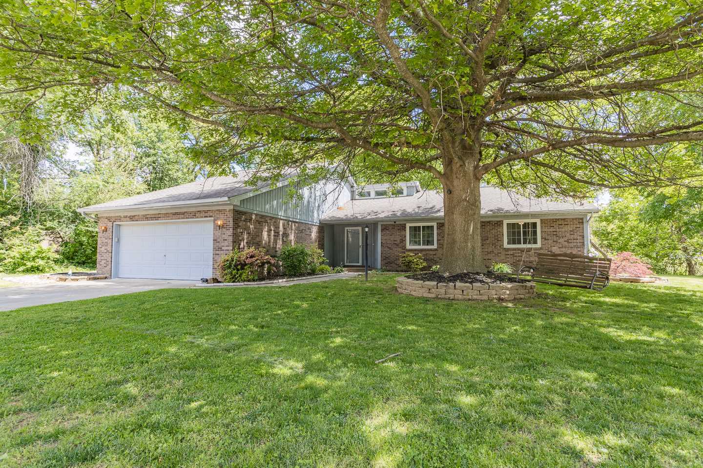 Property Photo: 7444 Upper Meadow Road IN 47630