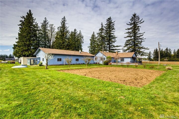 Property Photo:  401 W Pole Road  WA 98264 