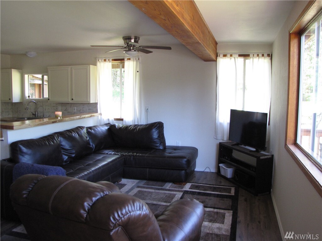 Property Photo: 153 Shale Road WA 98362