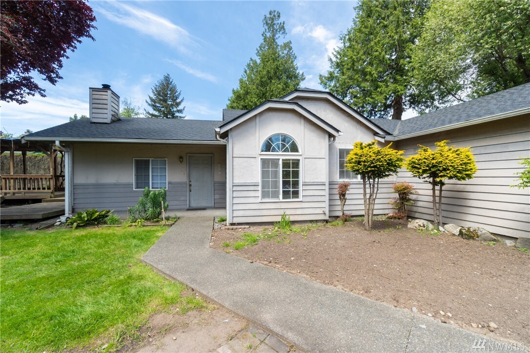 Property Photo: 10837 4th Avenue S WA 98168