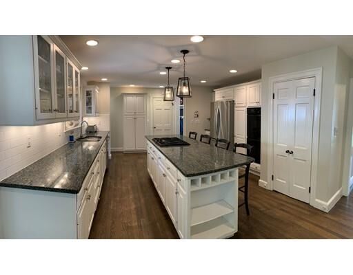 Property Photo: 6 Kenilworth Circle MA 02482