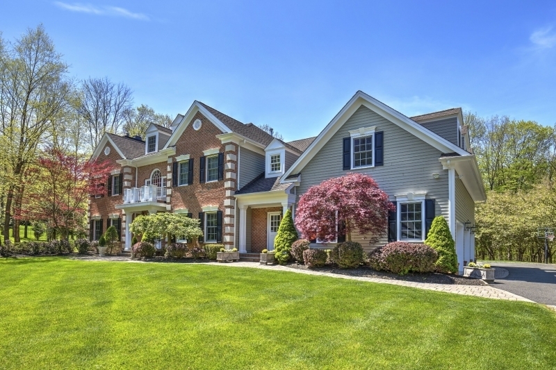 Property Photo: 2 Combs Hollow Rd NJ 07945