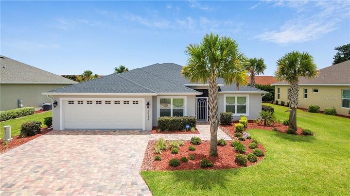 Property Photo: 10174 Julia Isles Avenue FL 34484