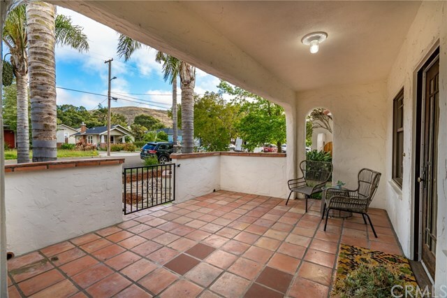 Property Photo:  652 Mitchell Drive  CA 93401 