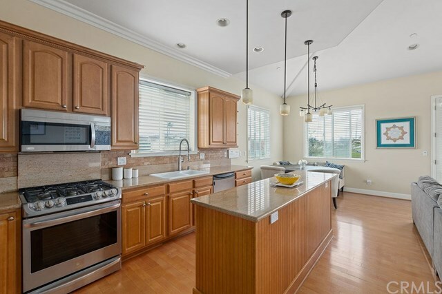 Property Photo: 2510 Mathews Avenue A CA 90278