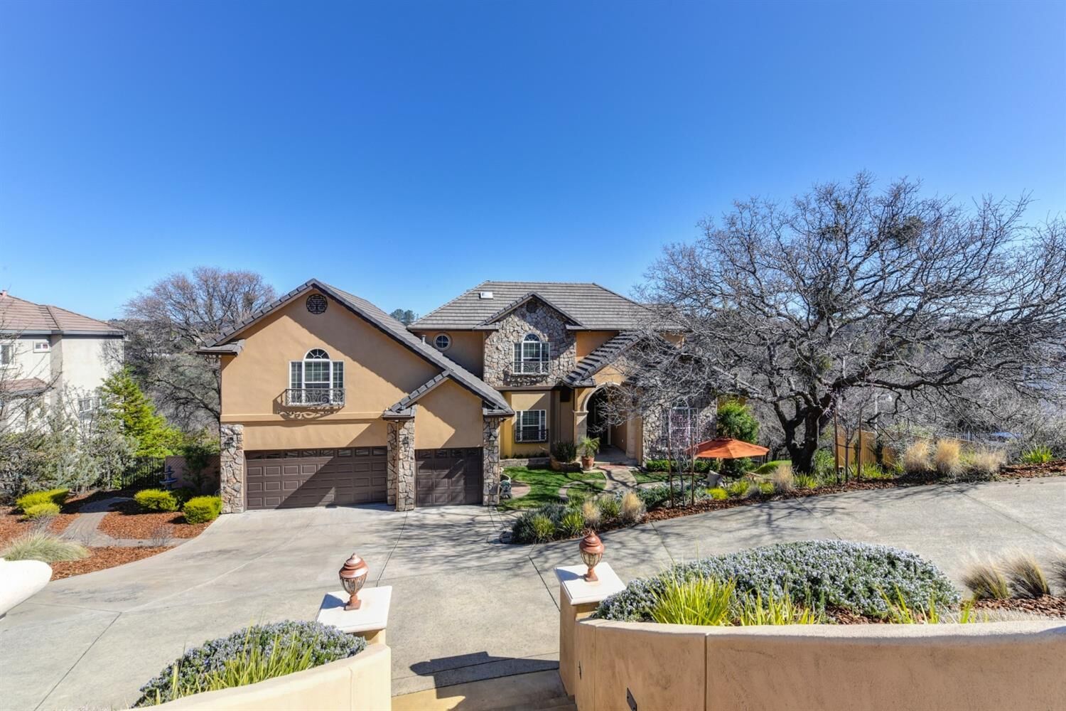 Property Photo: 6 Guadalupe Drive CA 95762