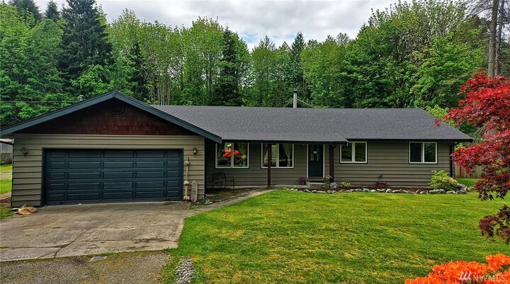 Property Photo: 27710 Stillaguamish Ave WA 98241