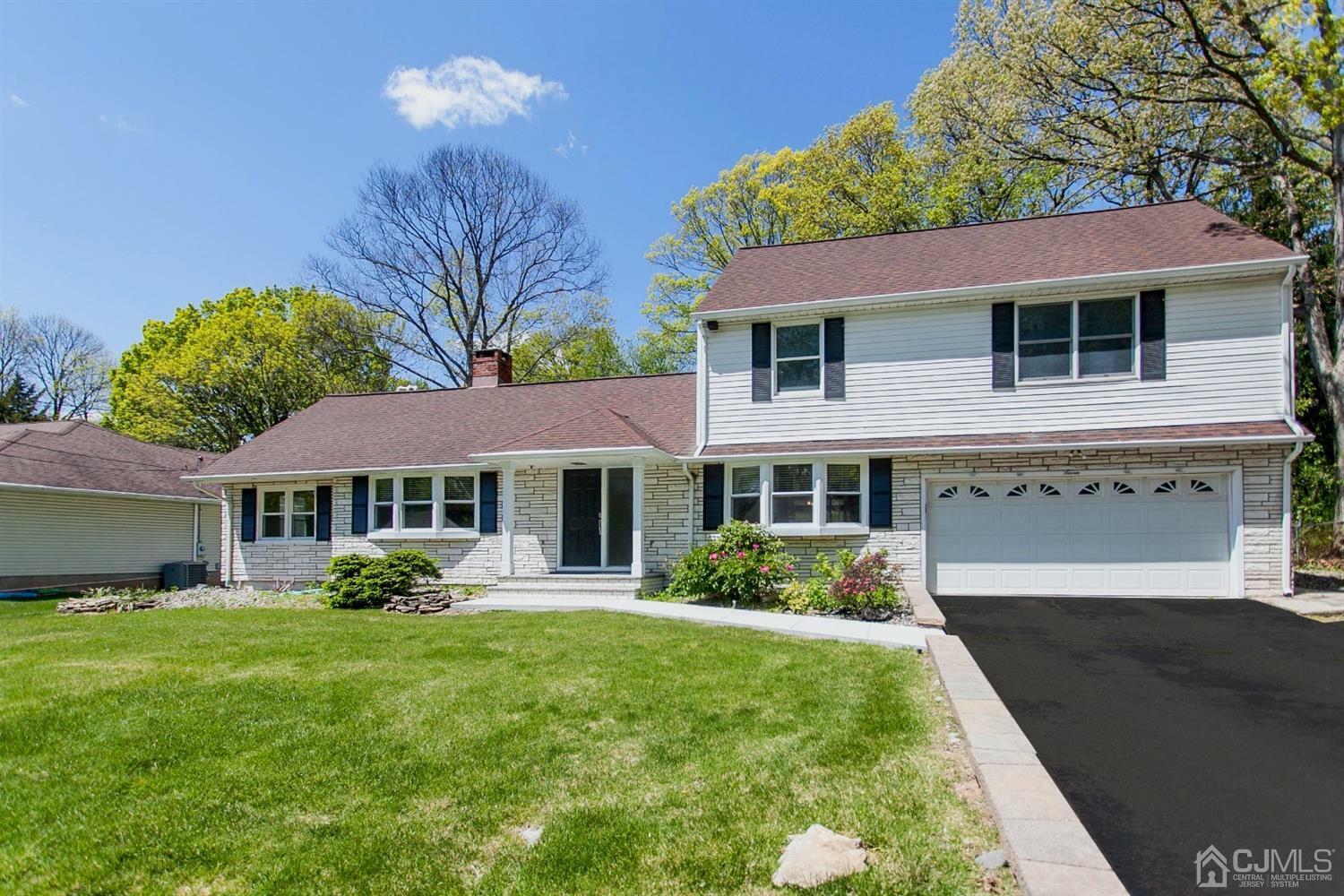 Property Photo:  7 Fishel Road  NJ 08820 