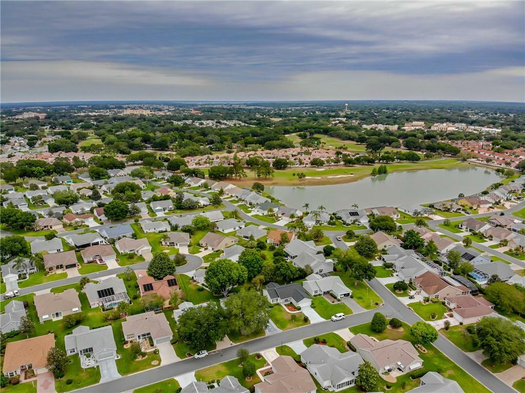 Property Photo: 804 Ramos Drive FL 32159