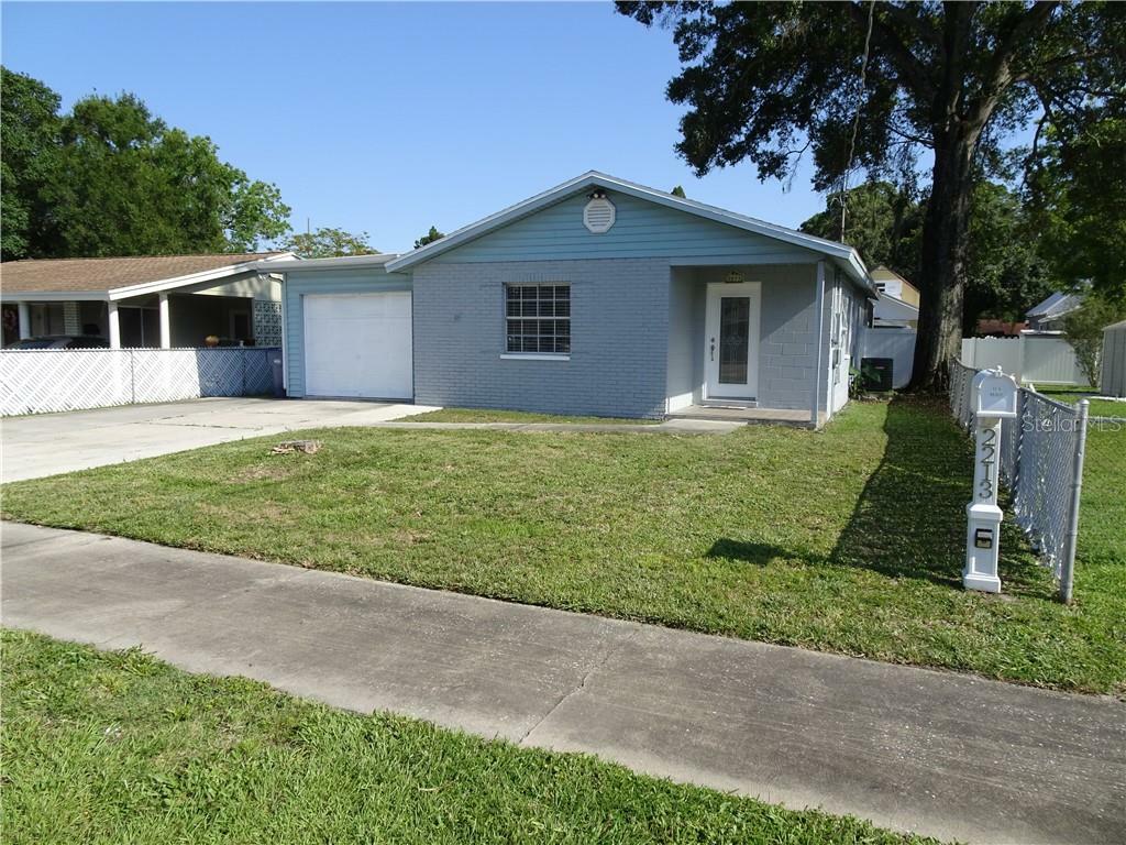 Property Photo:  2213 Gordon Street  FL 33605 