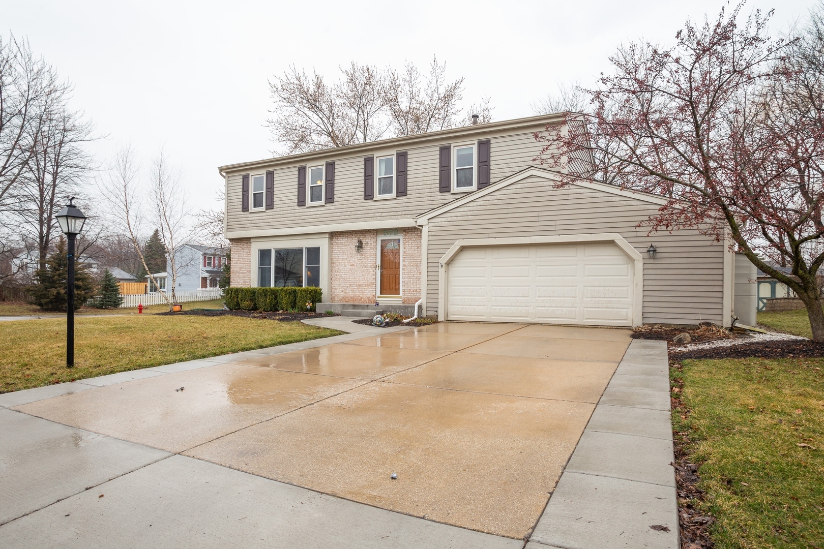 Property Photo:  570 Dalton Lane  IL 60172 