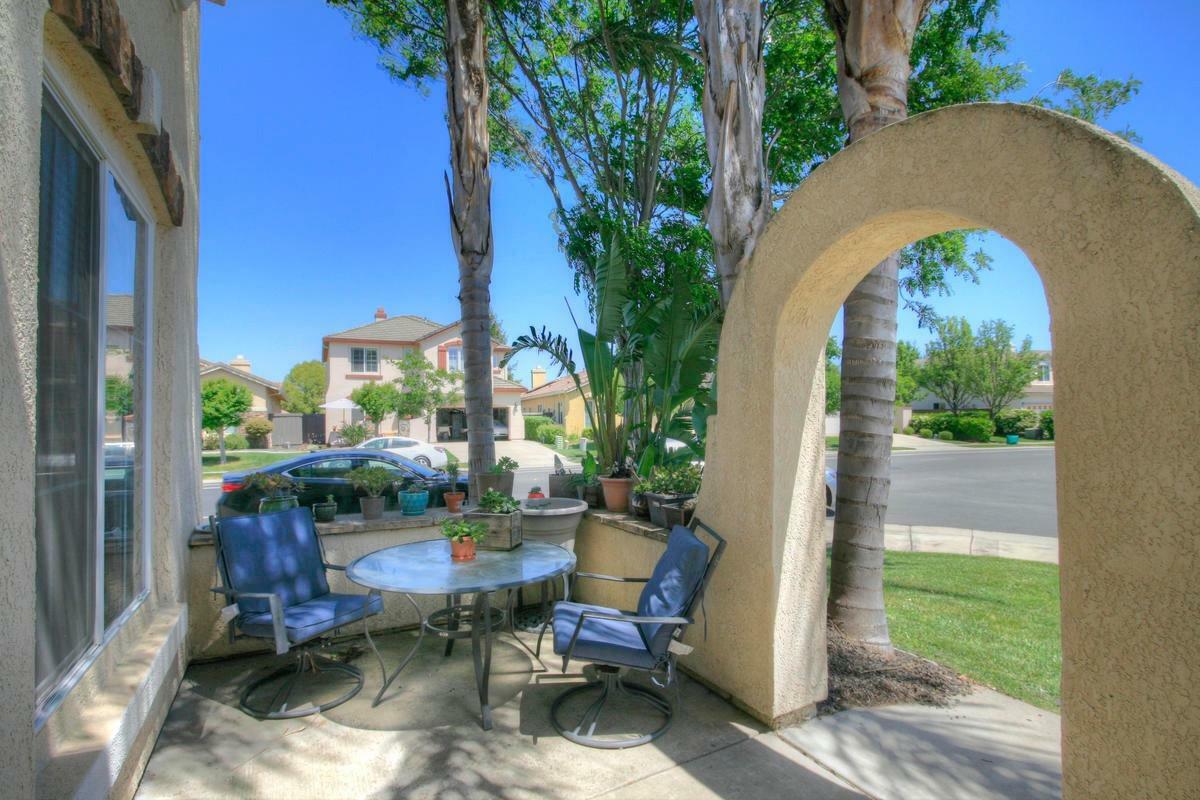 Property Photo:  2220 Catherwood Way  CA 95835 