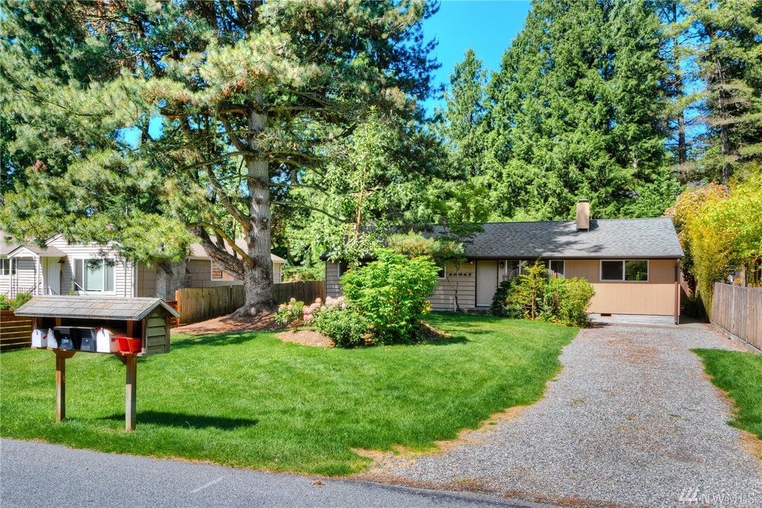 Property Photo: 16017 11th Avenue NE WA 98155