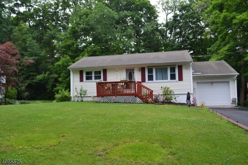 6 Fox Hollow Ct  Vernon Twp. NJ 07462 photo