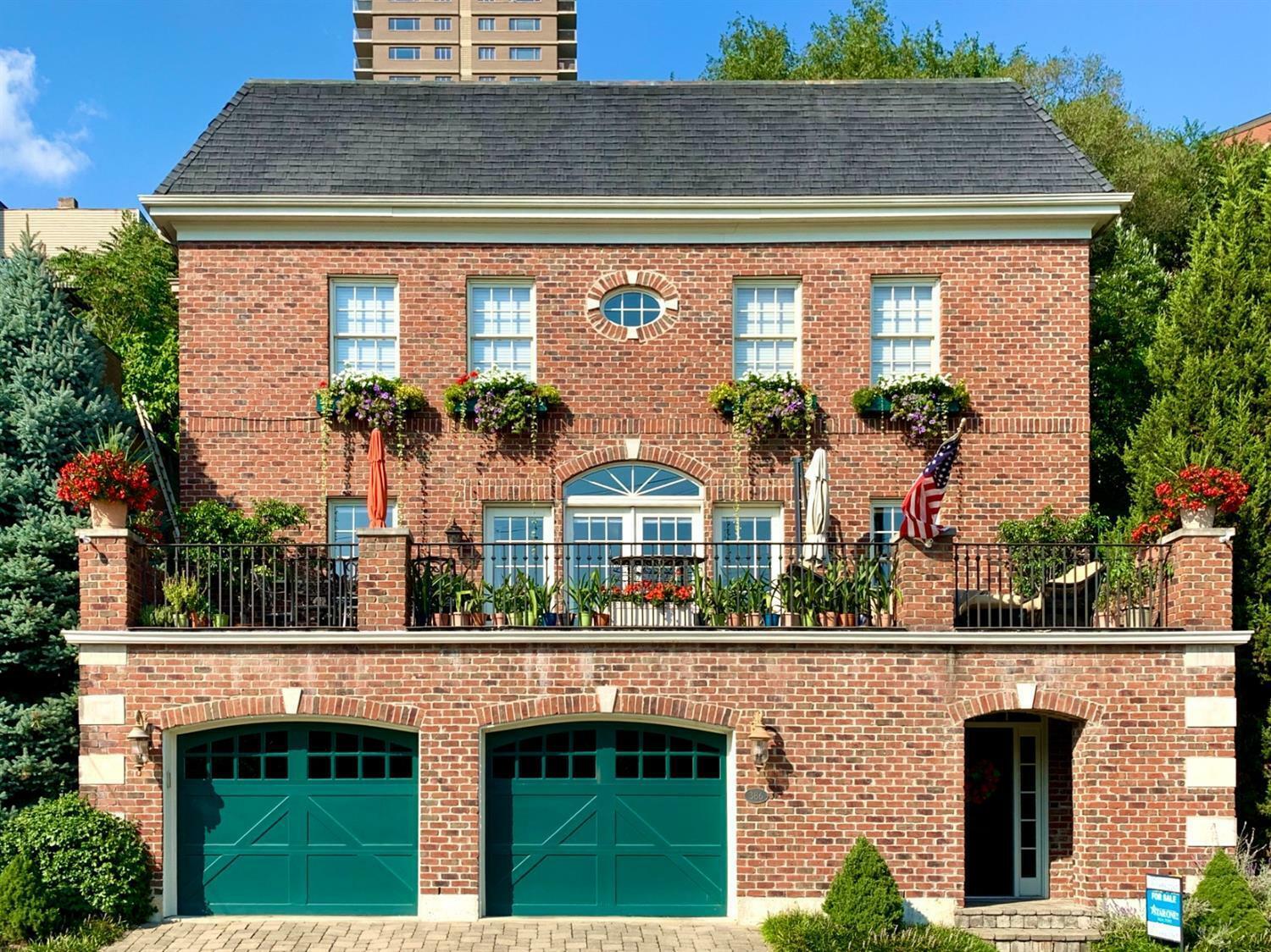 Property Photo: 386 Baum St OH 45202