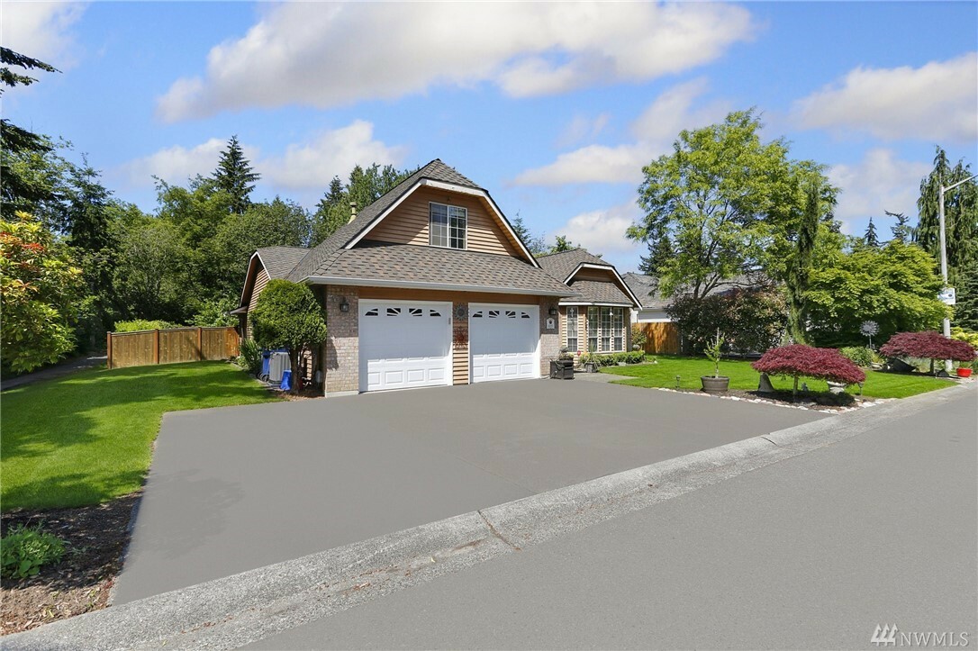 Property Photo: 4105 120th Place SE WA 98208