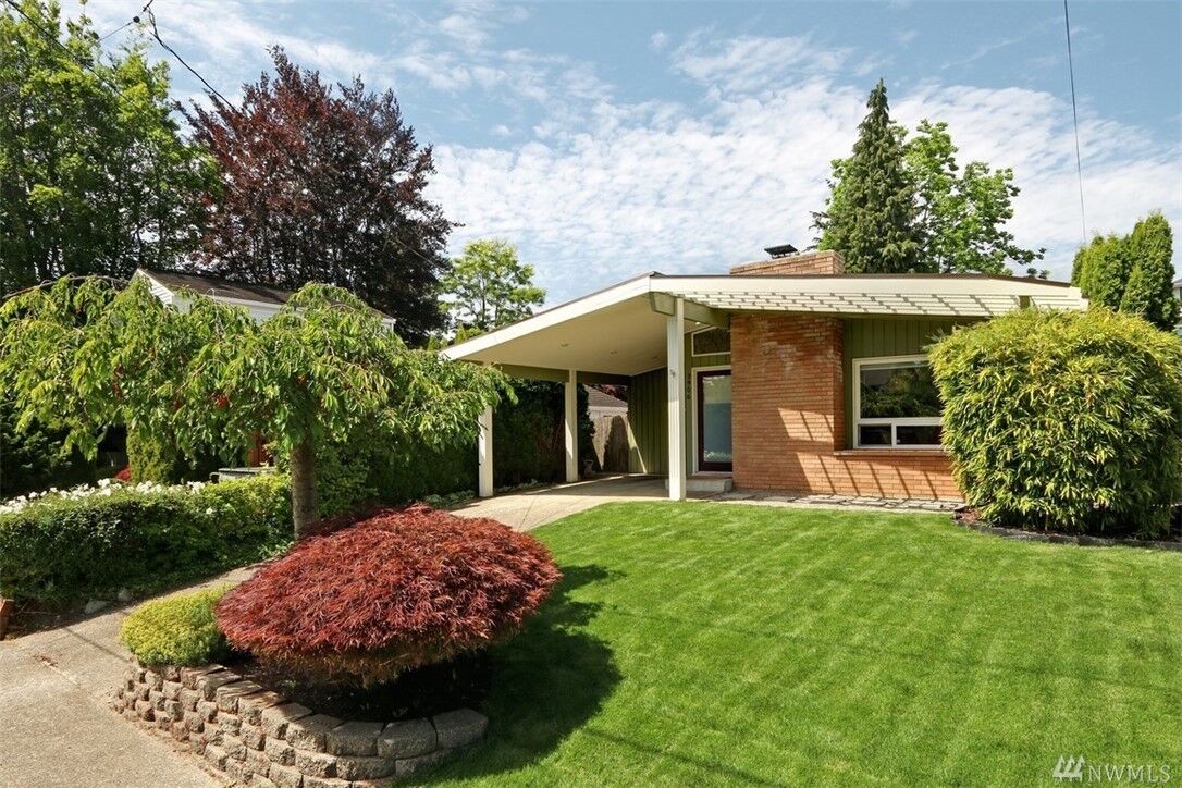 Property Photo:  3906 SW Elmgrove Street  WA 98136 