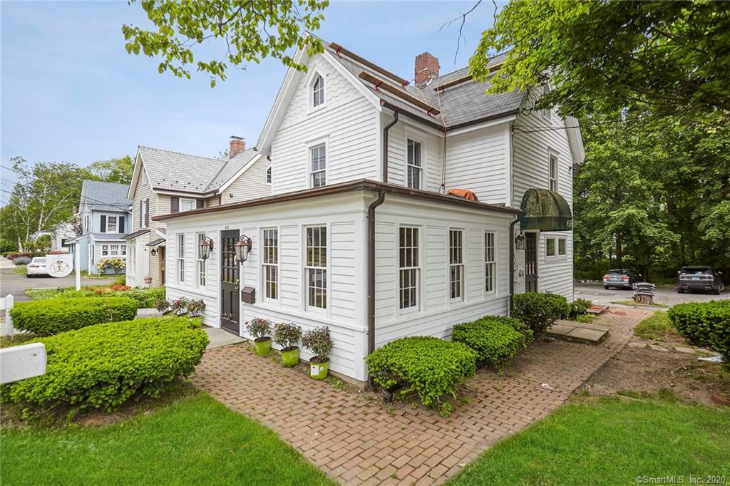 Property Photo:  688 Boston Post Road  CT 06820 