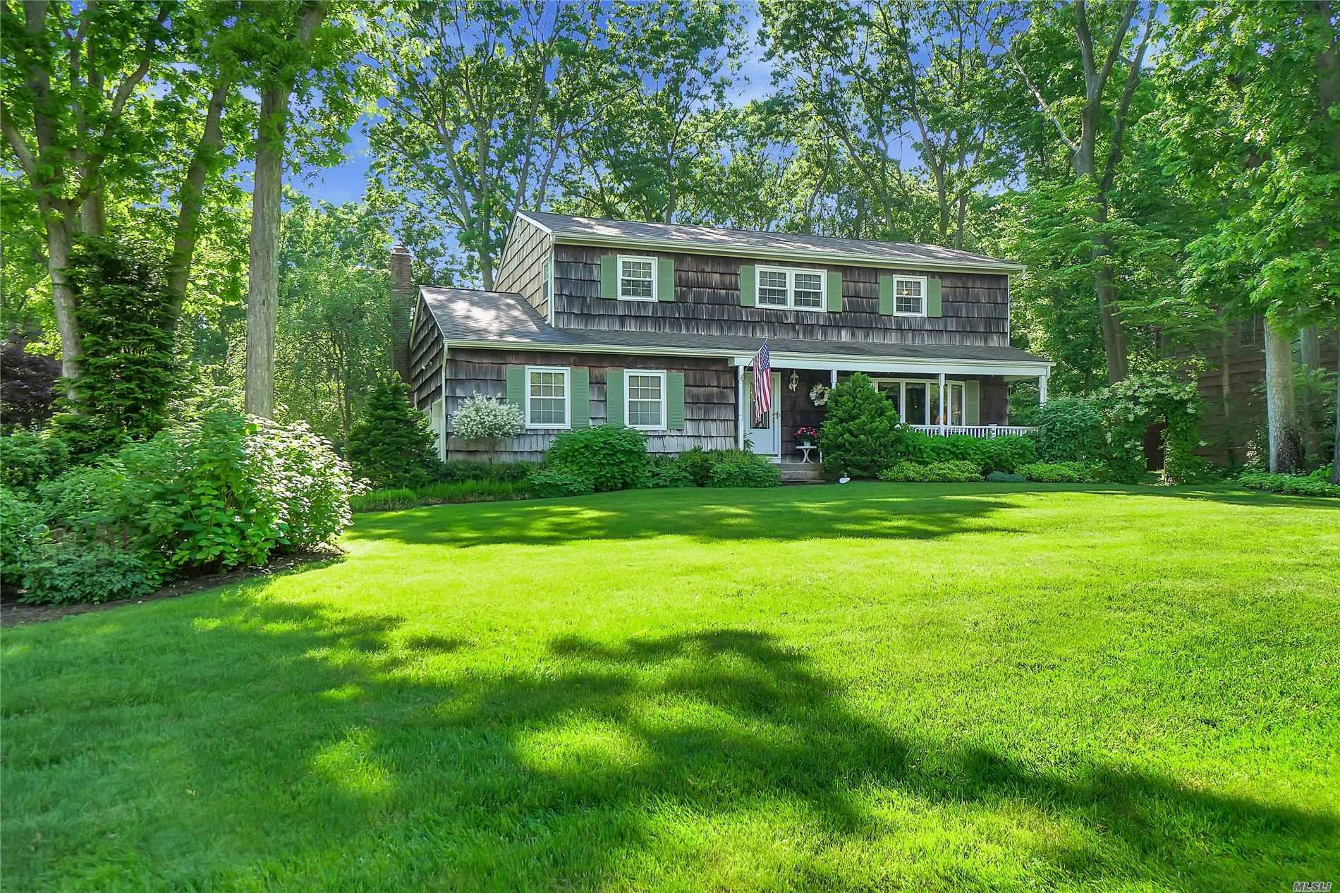 Property Photo:  30 Richie Court N  NY 11780 