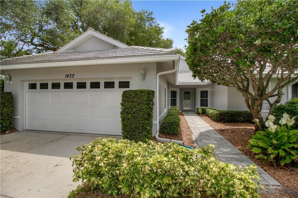 Property Photo: 1432 Colony Place FL 34292