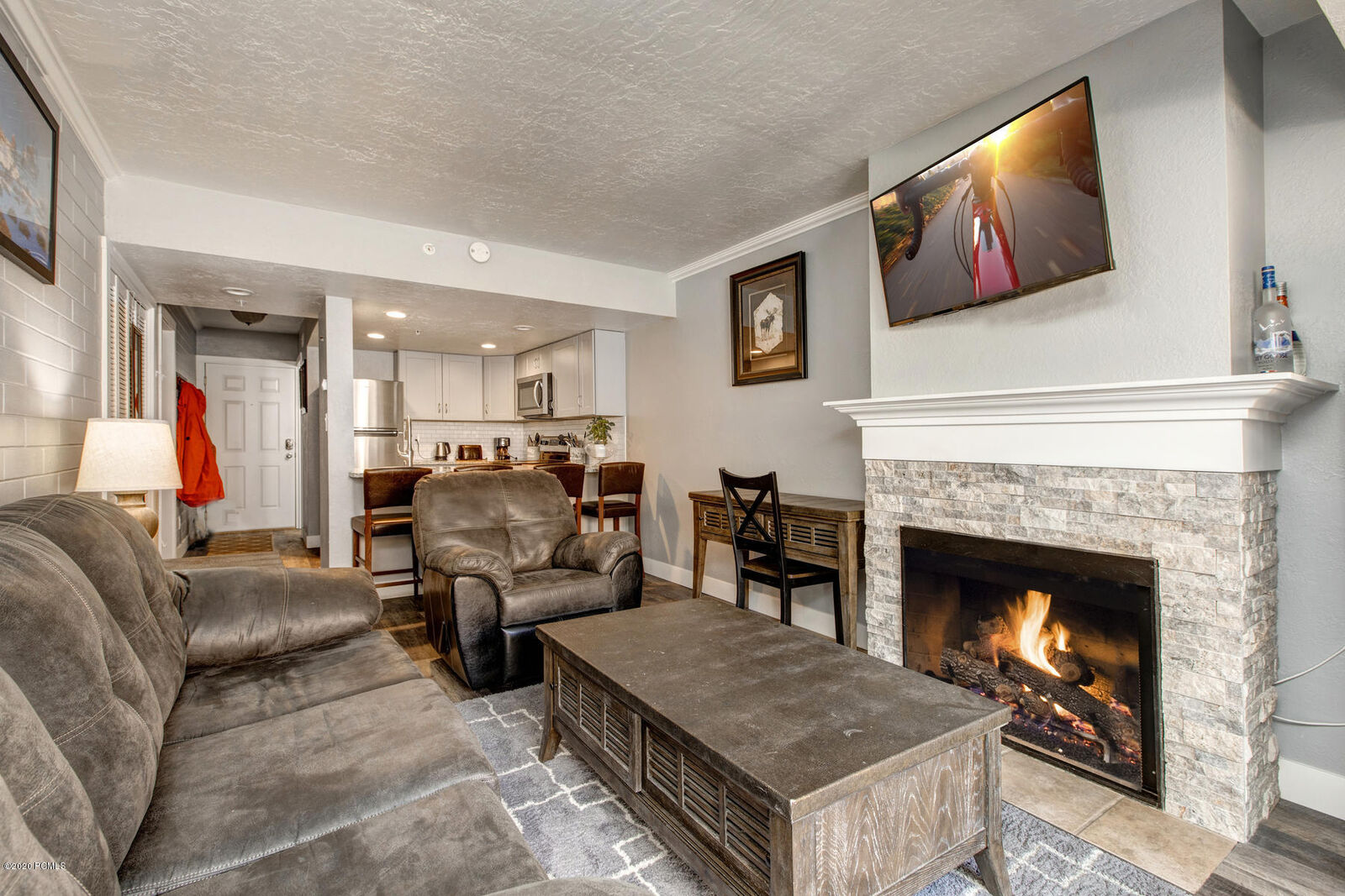 Property Photo:  2000 Prospector Avenue 102  UT 84060 